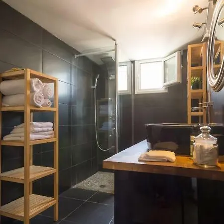 Vas' Penthouse Appartamento *